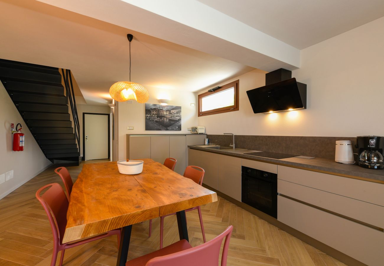 Terraced House in Manerba del Garda - Gardaliva 7 by the Lake