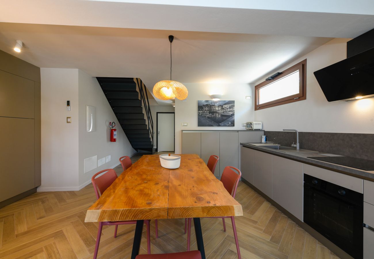 Terraced House in Manerba del Garda - Gardaliva 7 by the Lake