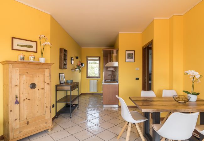Apartment in Polpenazze del Garda - Appartamento Amore Apartment in Polpenazze del Garda - Appartamento Amore