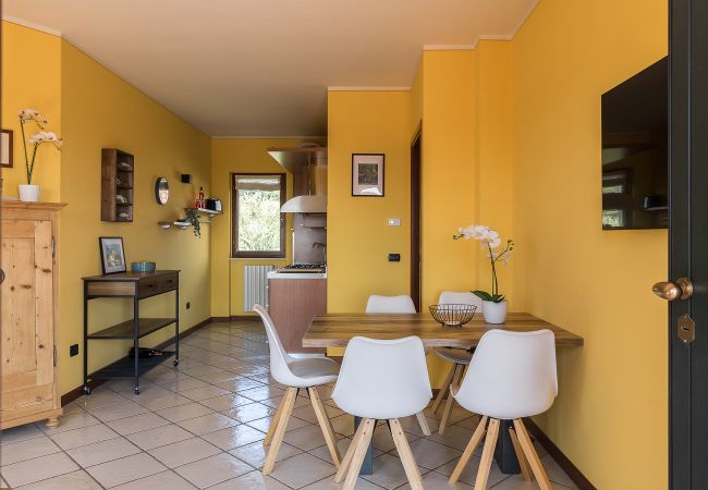 Apartment in Polpenazze del Garda - Appartamento Amore Apartment in Polpenazze del Garda - Appartamento Amore
