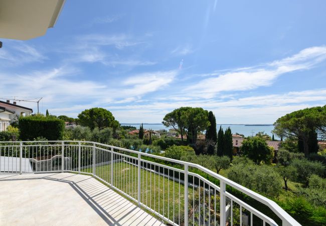 Apartment in Manerba del Garda - Villa Edelweiss 3 Apartment in Manerba del Garda - Villa Edelweiss 3