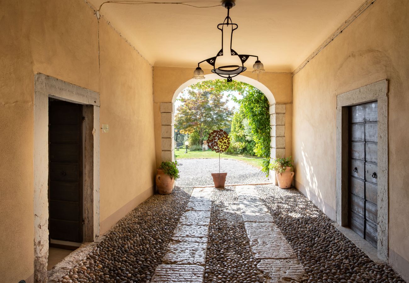 Residence in San Felice del Benaco - Palazzo Trevignane - La Saletta Verde