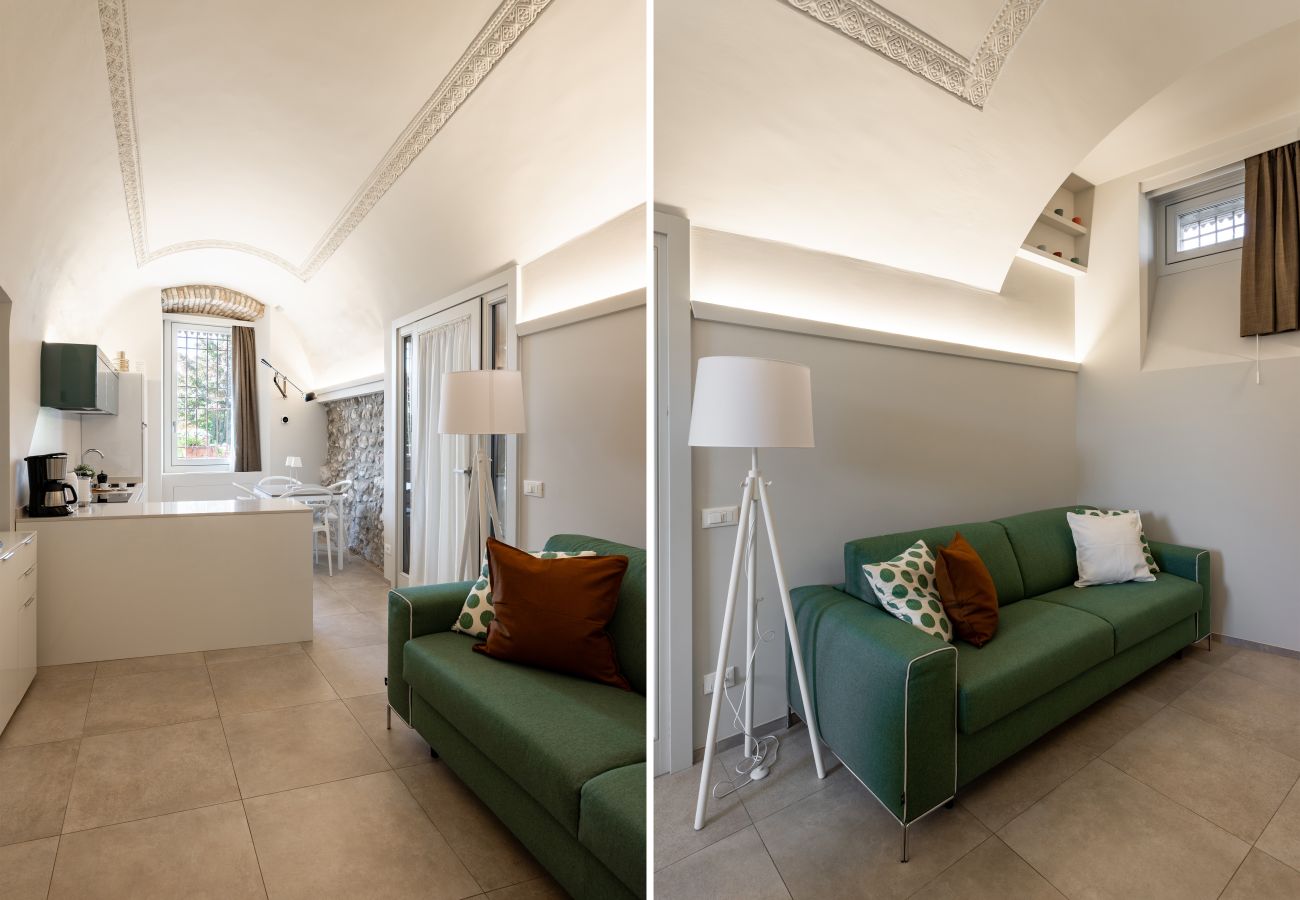 Residence in San Felice del Benaco - Palazzo Trevignane - La Saletta Verde