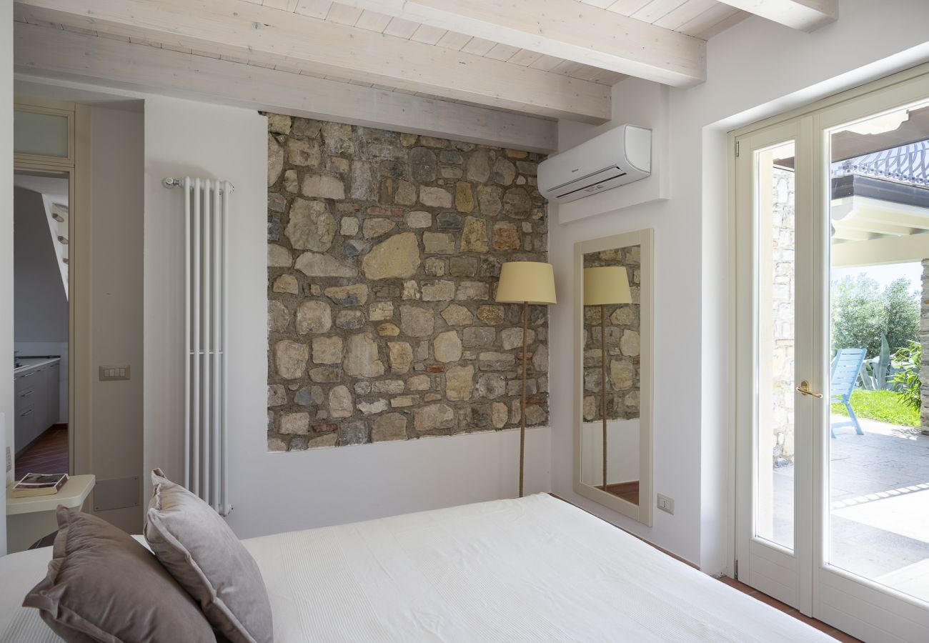 Apartment in Toscolano-Maderno - Cà Pietra by Garda FeWo