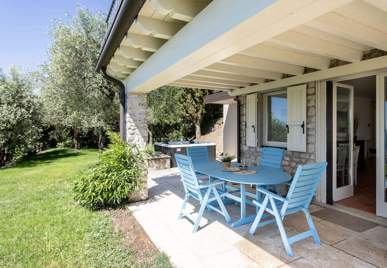 Apartment in Toscolano-Maderno - Cà Pietra by Garda FeWo