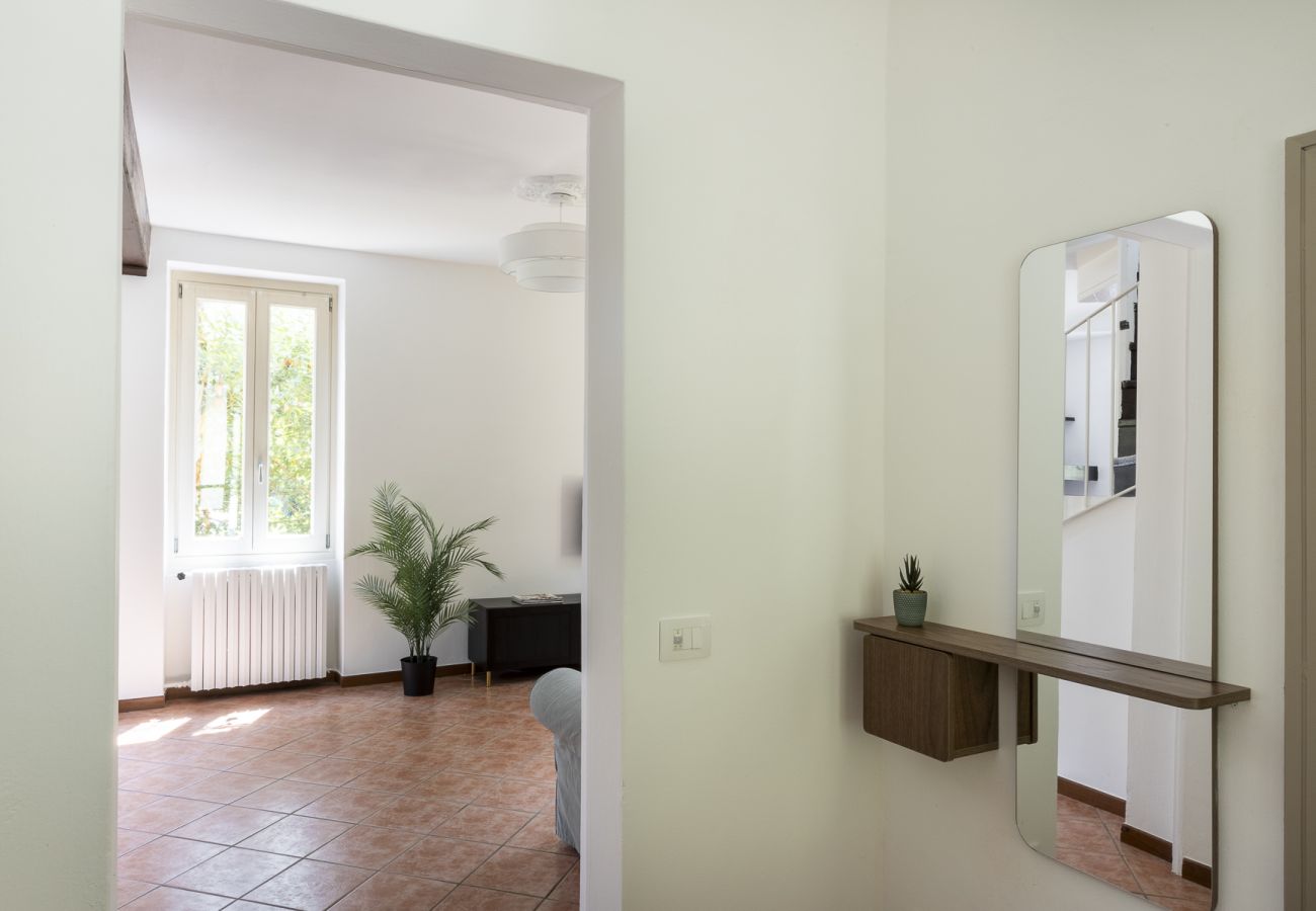 Chalet in Salò - Villetta Paradiso by Garda FeWo