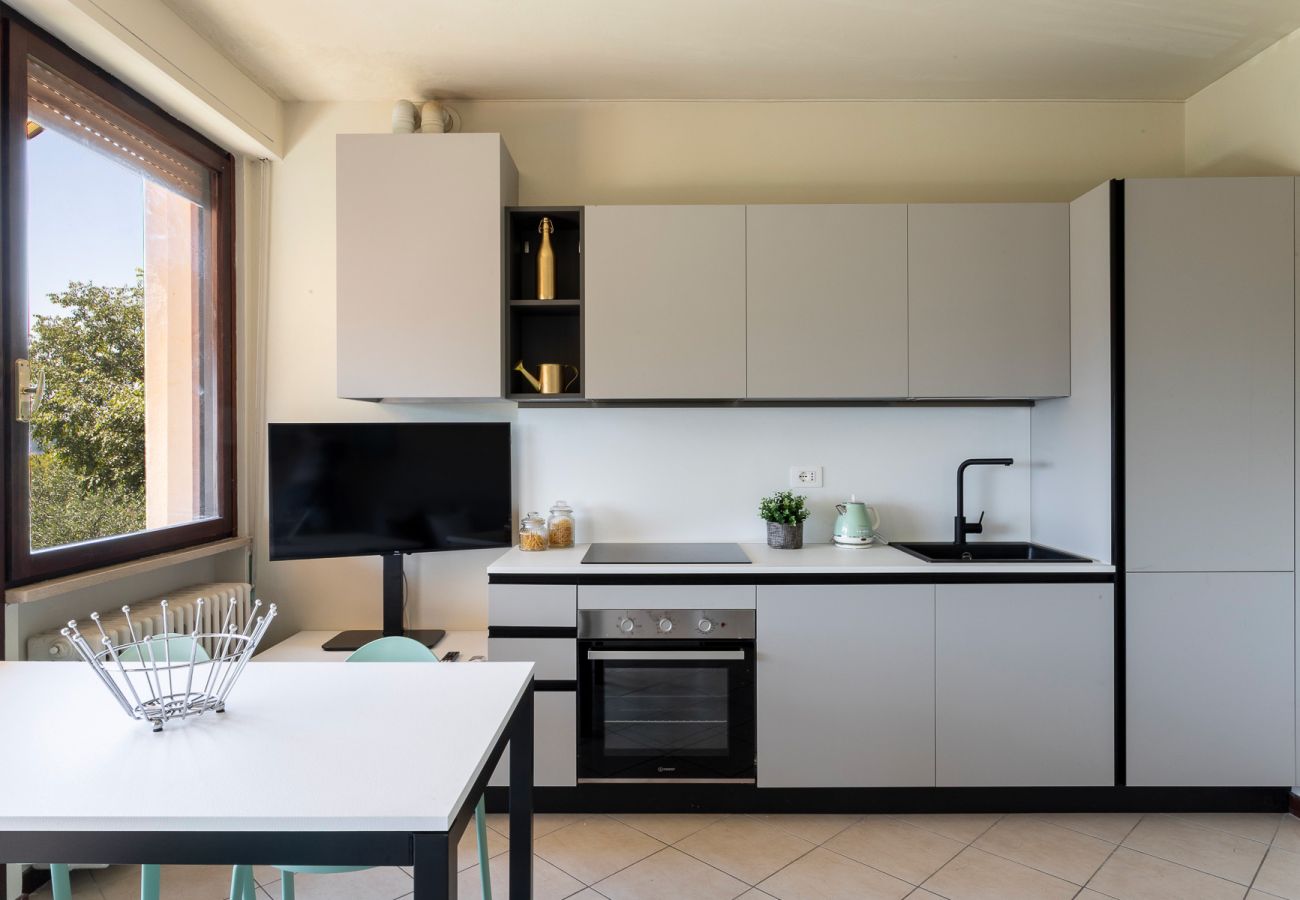 Apartment in Gardone Riviera - Latte & Menta by Garda FeWo