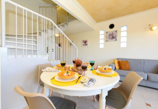 Appartamento a Sirmione - 74 Desenzanoloft Eden LAKE VIEW AND PRIVATE BEACH Appartamento a Sirmione - 74 Desenzanoloft Eden LAKE VIEW AND PRIVATE BEACH