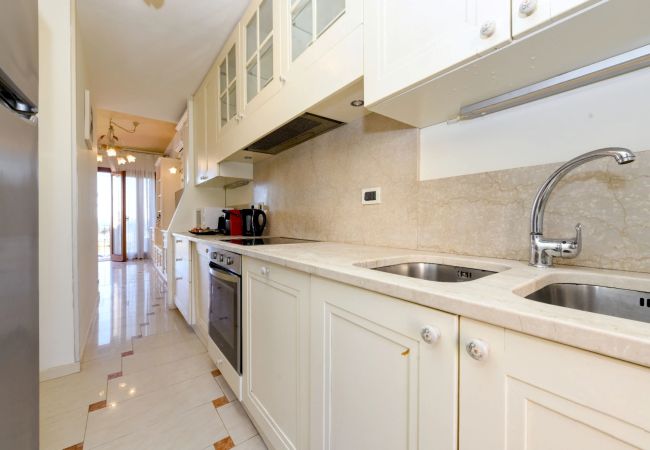 Appartamento a Sirmione - 74 Desenzanoloft Eden LAKE VIEW AND PRIVATE BEACH Appartamento a Sirmione - 74 Desenzanoloft Eden LAKE VIEW AND PRIVATE BEACH