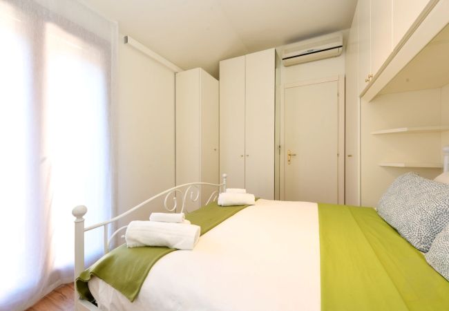 Appartamento a Sirmione - 74 Desenzanoloft Eden LAKE VIEW AND PRIVATE BEACH Appartamento a Sirmione - 74 Desenzanoloft Eden LAKE VIEW AND PRIVATE BEACH