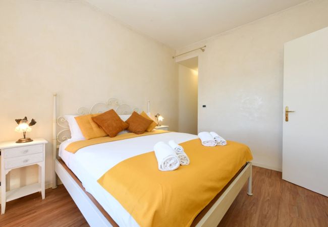 Appartamento a Sirmione - 74 Desenzanoloft Eden LAKE VIEW AND PRIVATE BEACH Appartamento a Sirmione - 74 Desenzanoloft Eden LAKE VIEW AND PRIVATE BEACH