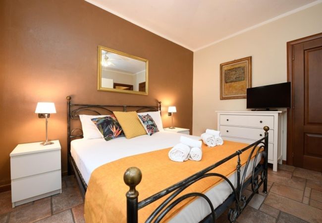 Appartamento a Desenzano del Garda - 45 - Garden and Pool in Desenzano centrum Appartamento a Desenzano del Garda - 45 - Garden and Pool in Desenzano centrum