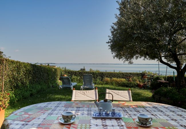 Appartamento a Moniga del Garda - Guesthouse Vaja Appartamento a Moniga del Garda - Guesthouse Vaja