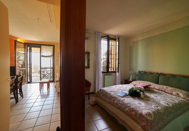 Appartamento a Moniga del Garda - Guesthouse Vaja Appartamento a Moniga del Garda - Guesthouse Vaja