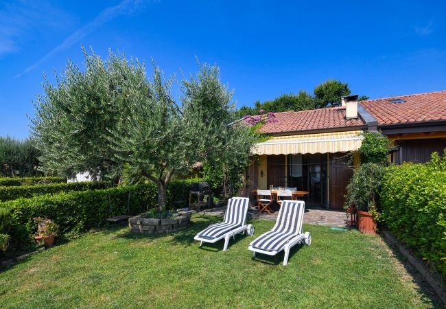 Appartamento a Moniga del Garda - Guesthouse Vaja Appartamento a Moniga del Garda - Guesthouse Vaja
