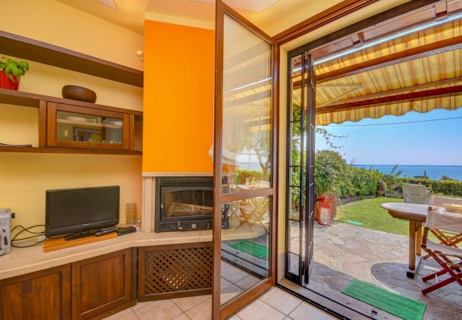 Appartamento a Moniga del Garda - Guesthouse Vaja Appartamento a Moniga del Garda - Guesthouse Vaja