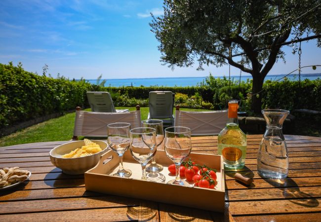 Appartamento a Moniga del Garda - Guesthouse Vaja Appartamento a Moniga del Garda - Guesthouse Vaja
