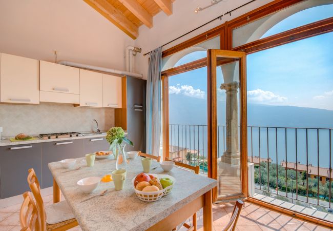 Appartamento a Tignale - Riel 1 by Garda FeWo Appartamento a Tignale - Riel 1 by Garda FeWo