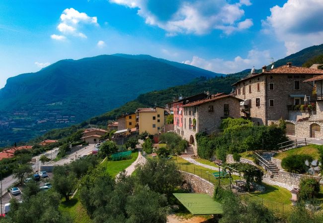 Appartamento a Tignale - Riel 2 by Garda FeWo Appartamento a Tignale - Riel 2 by Garda FeWo