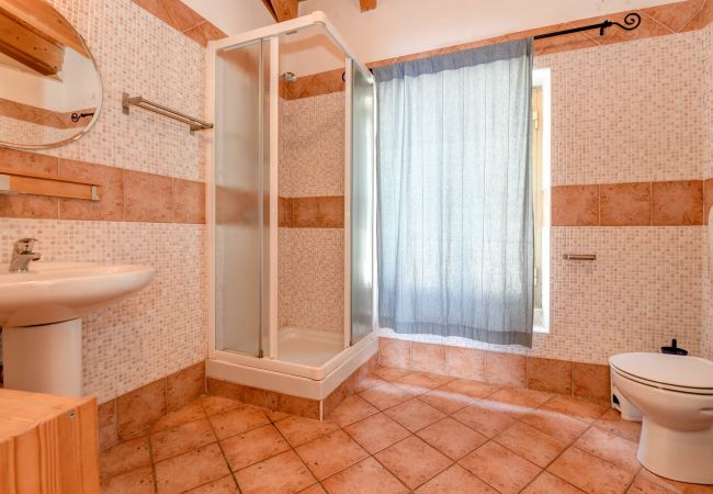 Appartamento a Tignale - Riel 2 by Garda FeWo Appartamento a Tignale - Riel 2 by Garda FeWo