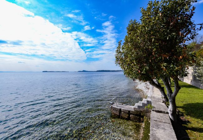 Villa a Gardone Riviera - Villa Magnolia a Lago by Garda FeWo