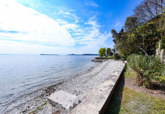 Villa a Gardone Riviera - Villa Magnolia a Lago by Garda FeWo