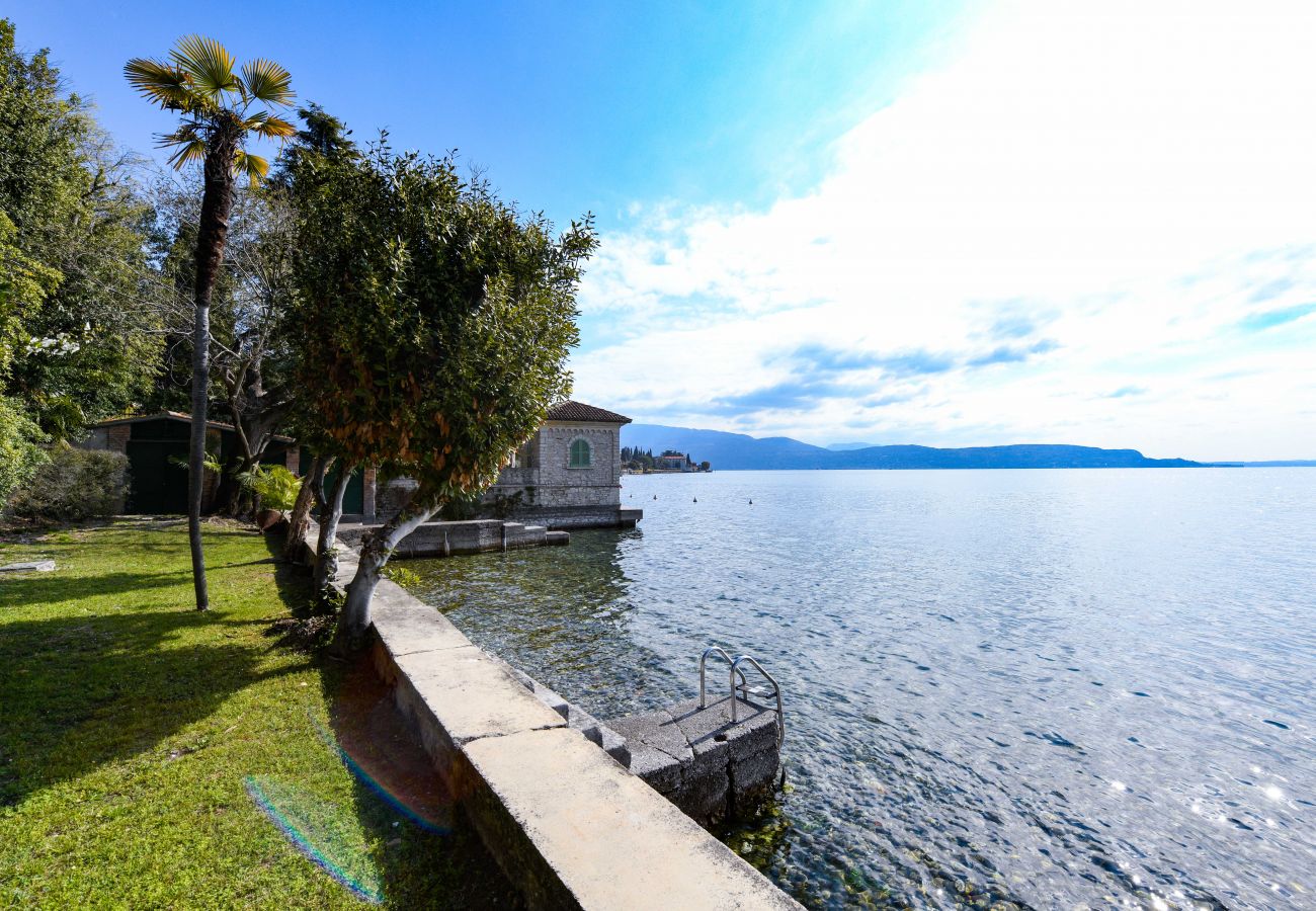 Villa a Gardone Riviera - Villa Magnolia a Lago by Garda FeWo