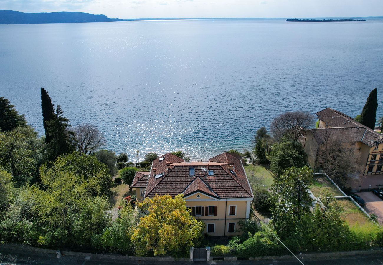 Villa a Gardone Riviera - Villa Magnolia a Lago by Garda FeWo