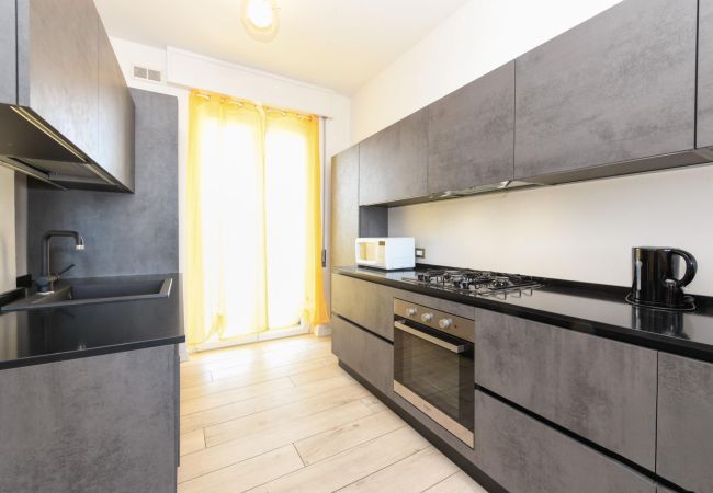 Appartamento a Desenzano del Garda - 46 -La Finestra sul Lago Appartamento a Desenzano del Garda - 46 -La Finestra sul Lago