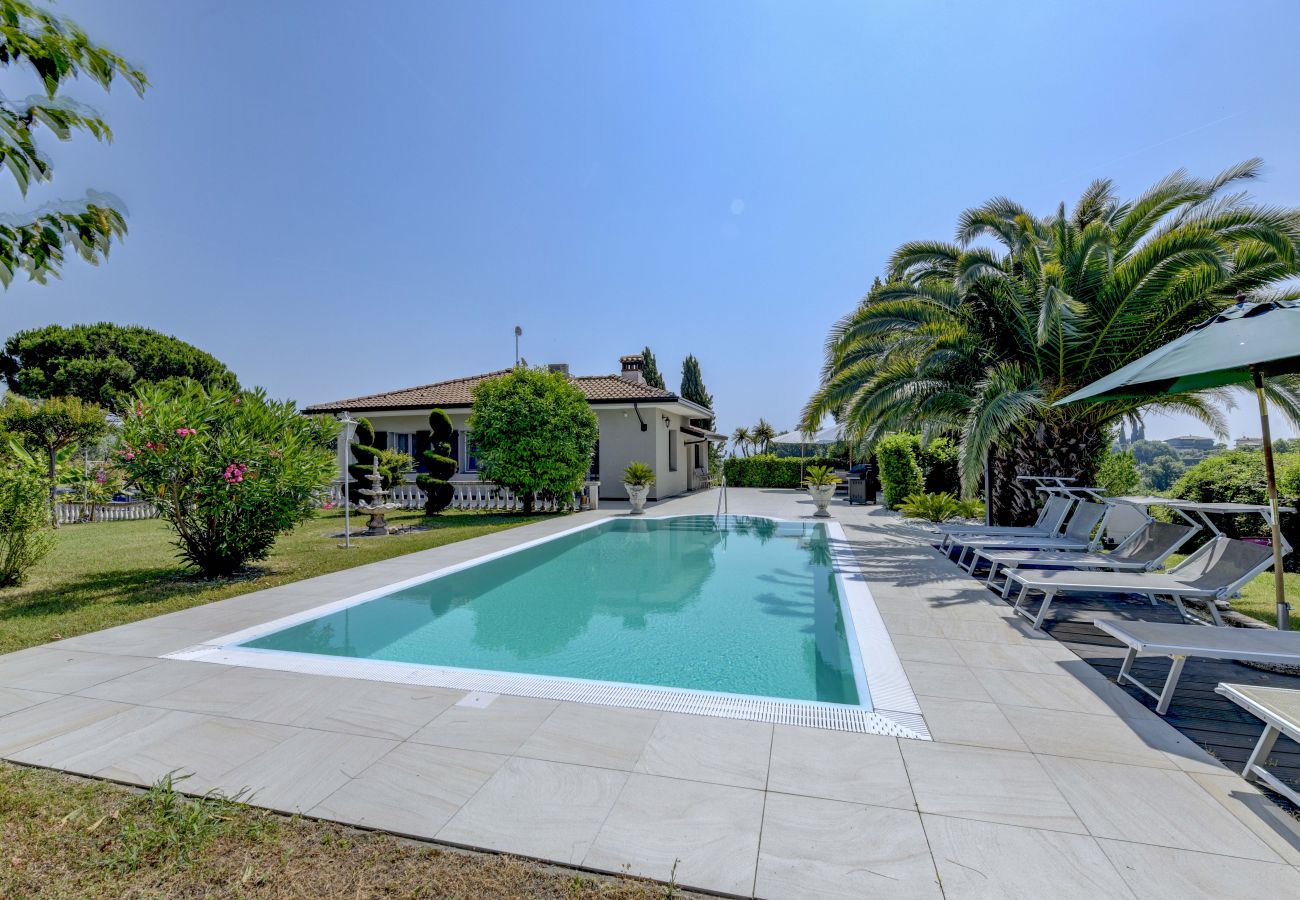 Villa a Moniga del Garda - Villa Stefano by Garda FeWo