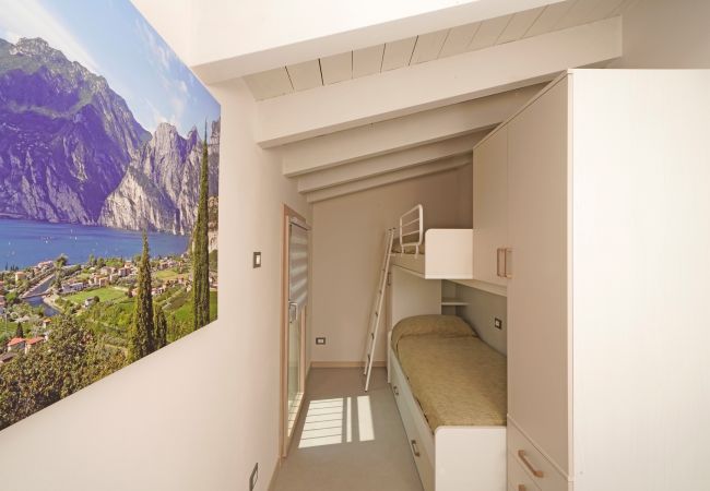 Appartamento a Manerba del Garda - Gardaliva - Suite 5 by Garda FeWo Appartamento a Manerba del Garda - Gardaliva - Suite 5 by Garda FeWo