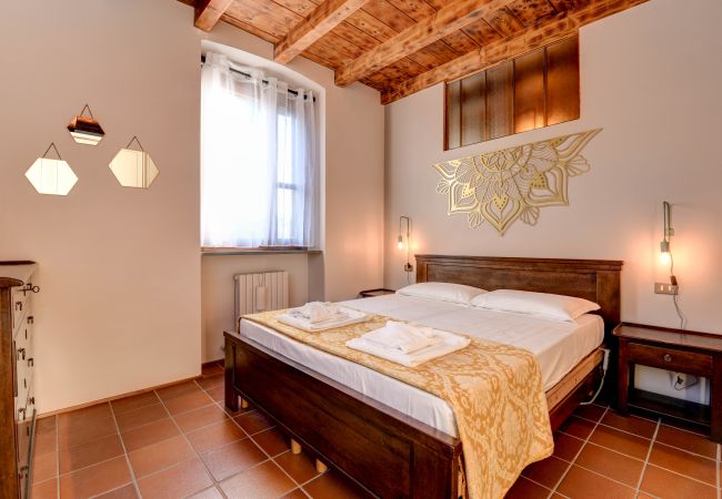 Appartamento a Desenzano del Garda - 11- DesenzanoLoft: Swarovski Appartamento a Desenzano del Garda - 11- DesenzanoLoft: Swarovski