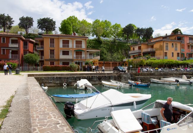 Appartamento a Manerba del Garda - Lakefront Belvedere by Garda FeWo Appartamento a Manerba del Garda - Lakefront Belvedere by Garda FeWo
