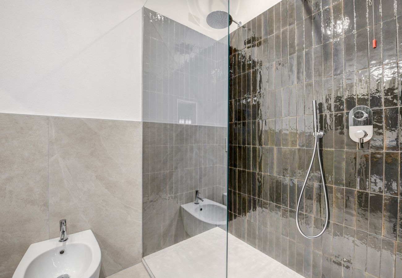 Appartamento a Tignale - Il Vicolo Suite Apartments - La Piazzetta by Garda