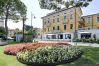 Appartamento a Desenzano del Garda - 77 -  Collo lungo Giallo Appartamento a Desenzano del Garda - 77 -  Collo lungo Giallo
