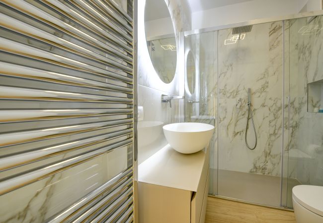 Appartamento a Desenzano del Garda - 13- APA DOM Appartamento a Desenzano del Garda - 13- APA DOM