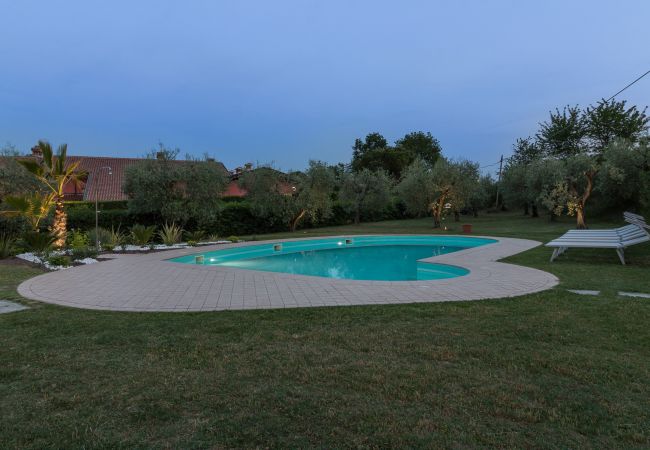 Villa a Manerba del Garda - Villa Oleander