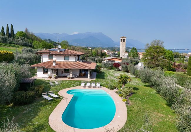 Villa a Manerba del Garda - Villa Oleander