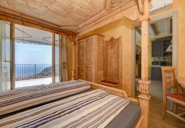 Appartamento a Tignale - Regina - adults only apartment Appartamento a Tignale - Regina - adults only apartment