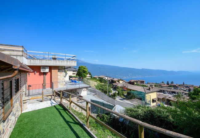 Appartamento a Tignale - Regina - adults only apartment Appartamento a Tignale - Regina - adults only apartment