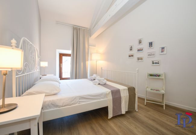 Desenzanoloft, appartamento, casa vacanze, Desenzano, Lago di Garda, affitti brevi, Sirmione