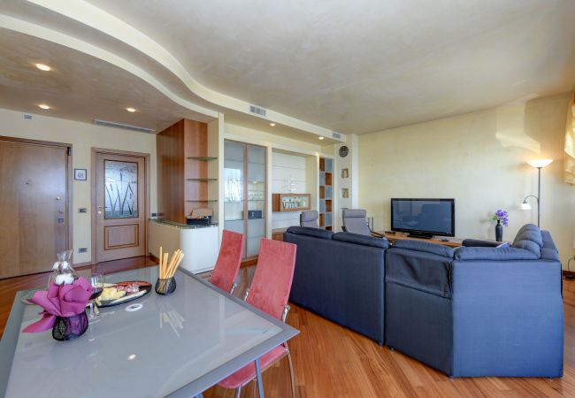 Appartamento a Desenzano del Garda - 28-Desenzanoloft : CHARMING ON THE LAKE Appartamento a Desenzano del Garda - 28-Desenzanoloft : CHARMING ON THE LAKE