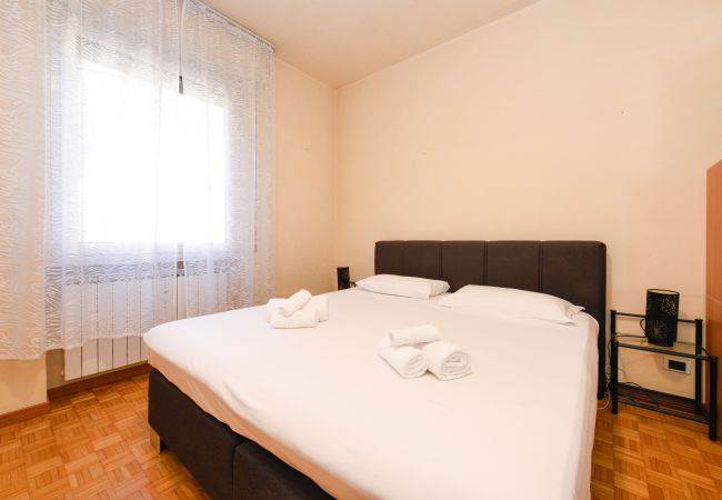 Appartamento a Desenzano del Garda - 28-Desenzanoloft : CHARMING ON THE LAKE Appartamento a Desenzano del Garda - 28-Desenzanoloft : CHARMING ON THE LAKE