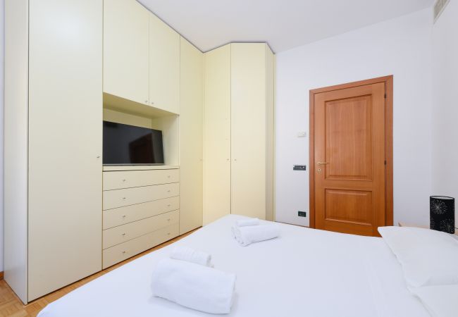 Appartamento a Desenzano del Garda - 28-Desenzanoloft : CHARMING ON THE LAKE Appartamento a Desenzano del Garda - 28-Desenzanoloft : CHARMING ON THE LAKE