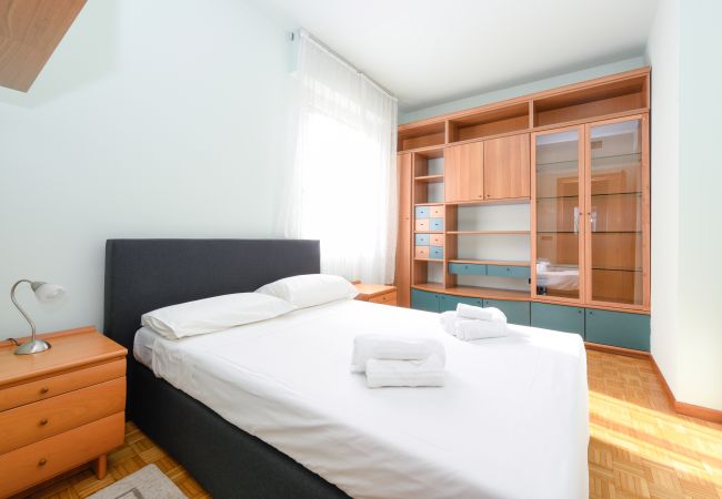 Appartamento a Desenzano del Garda - 28-Desenzanoloft : CHARMING ON THE LAKE Appartamento a Desenzano del Garda - 28-Desenzanoloft : CHARMING ON THE LAKE