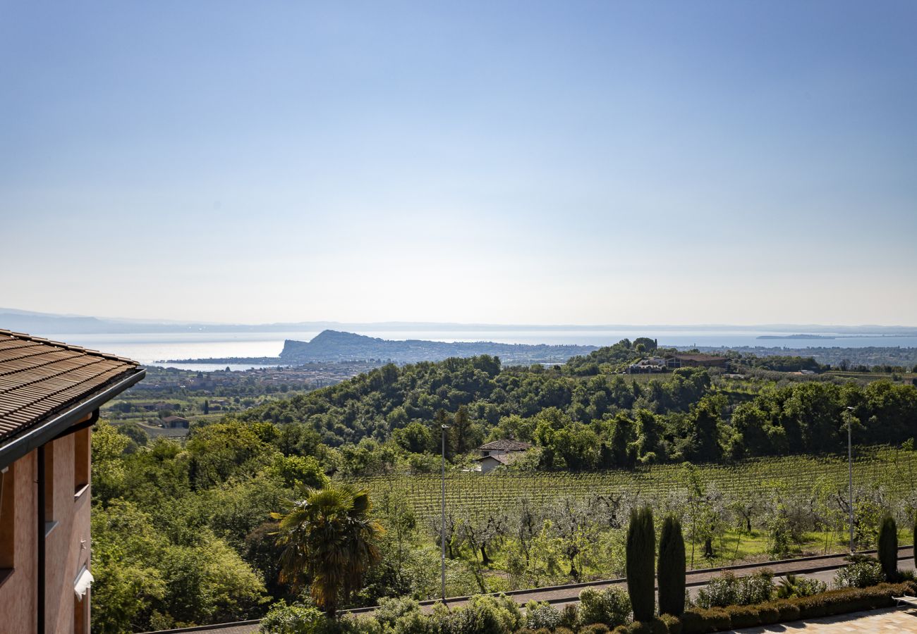 Appartamento a Puegnago sul Garda - La Torretta by Garda FeWo