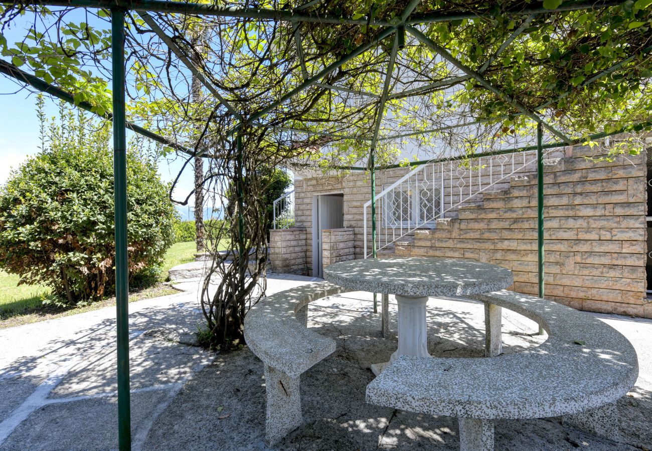 Villa a Manerba del Garda - Villa Bardo