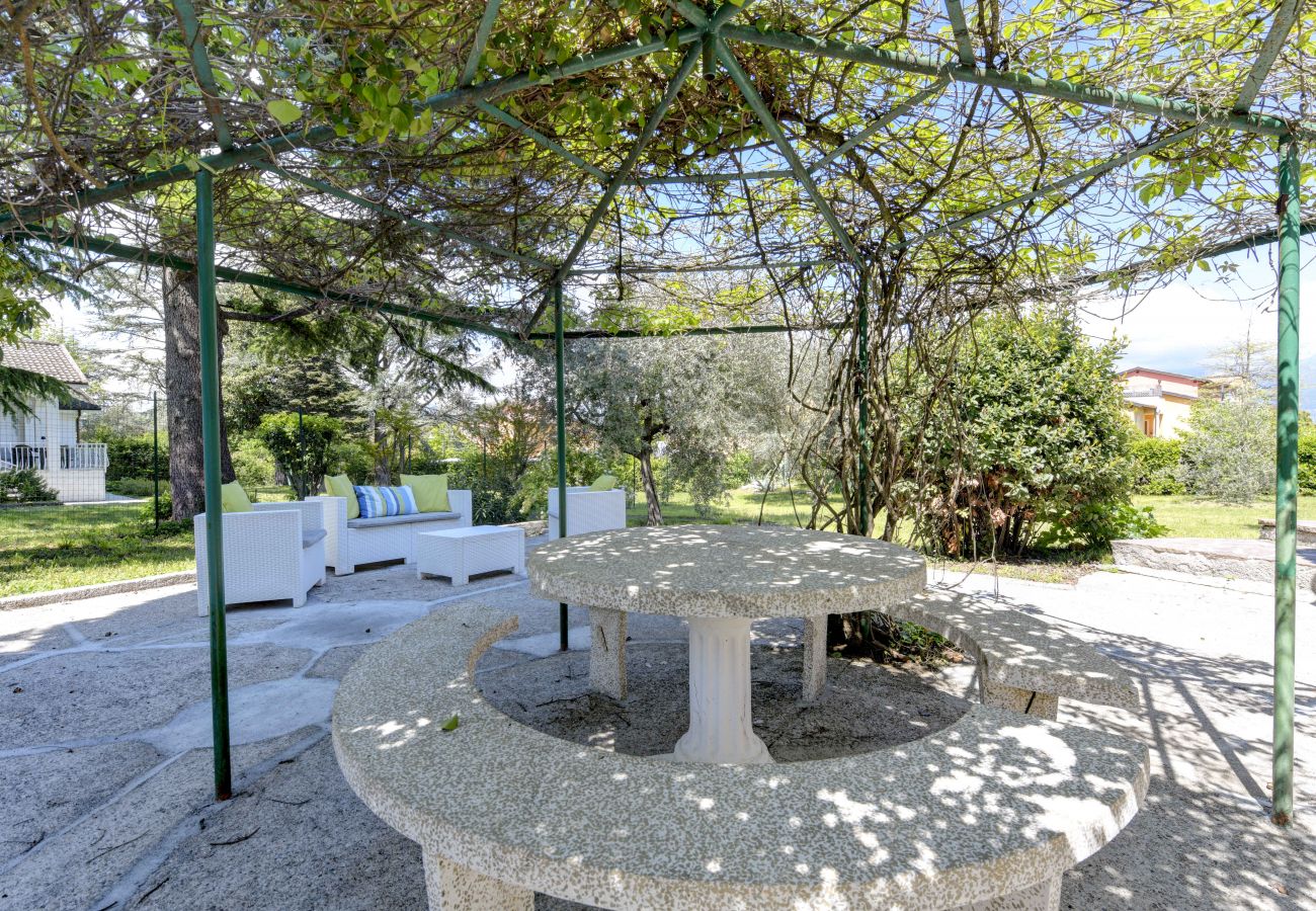 Villa a Manerba del Garda - Villa Bardo