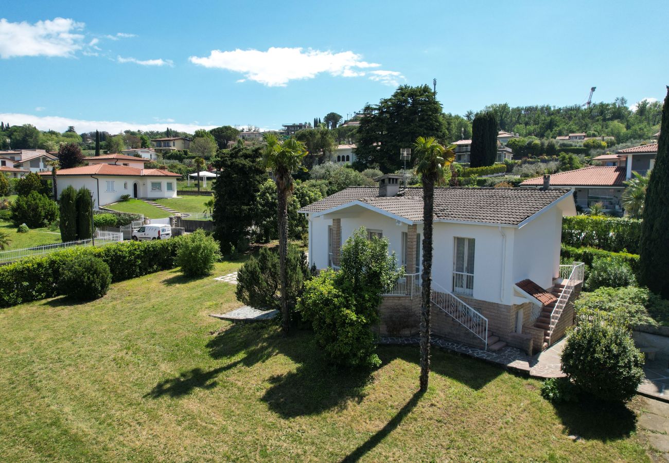 Villa a Manerba del Garda - Villa Bardo