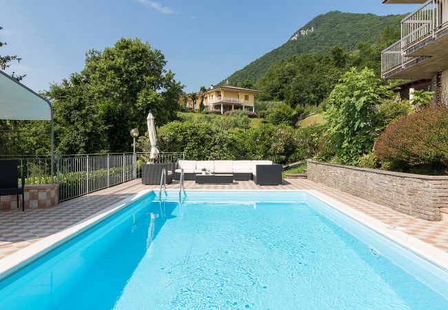 Villa a Villanuova sul Clisi - Villa Montagne & Lago